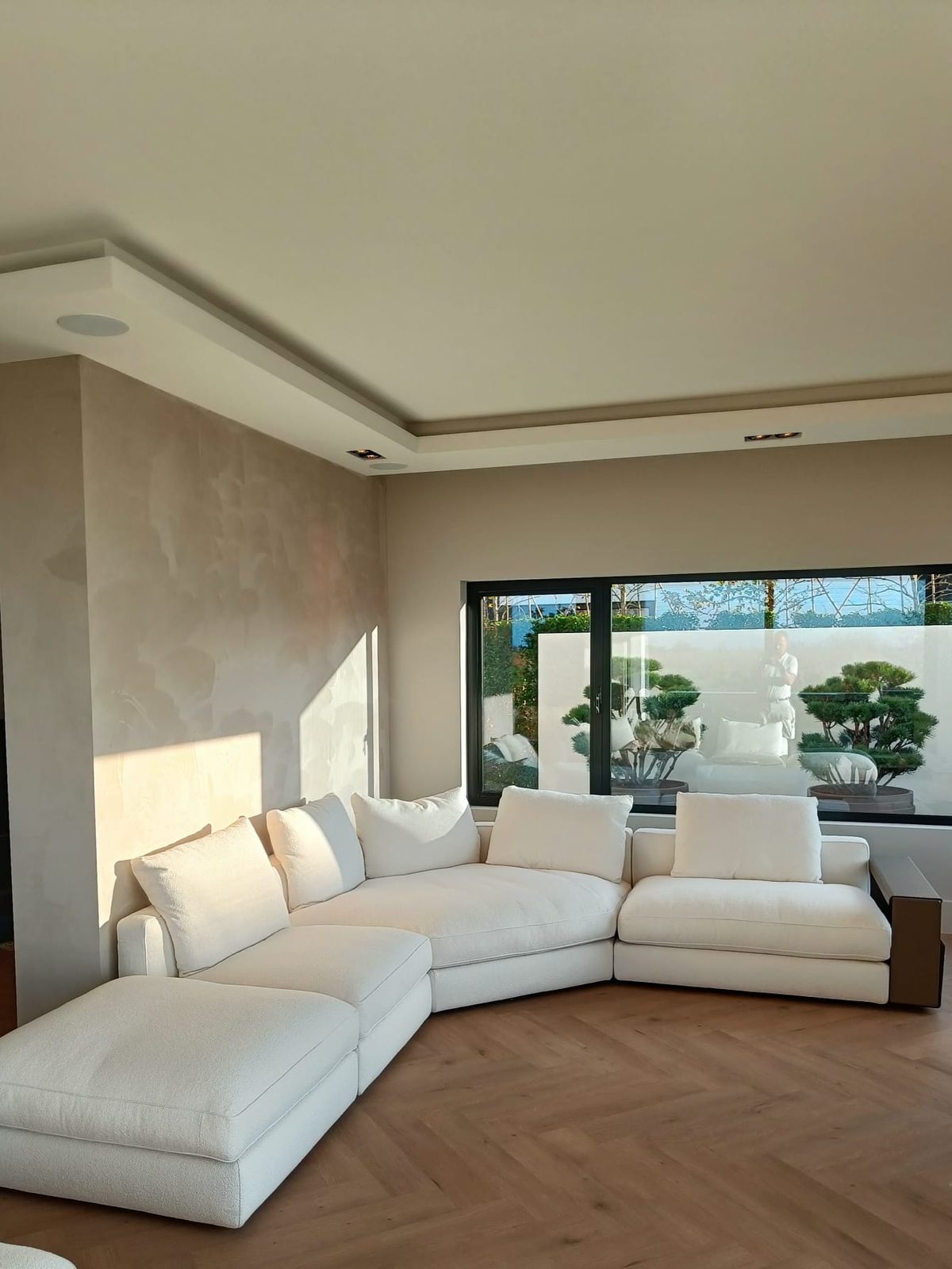 Renovlies behang in woonkamer